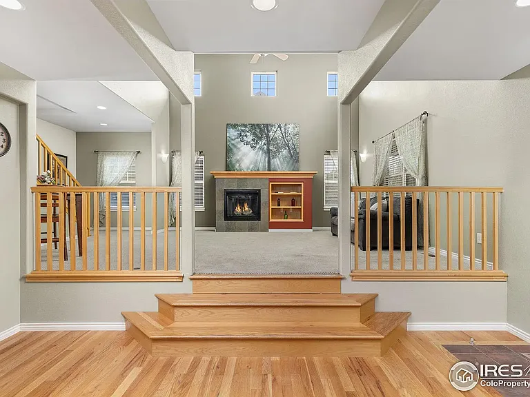 Noel Ave — Photo 2