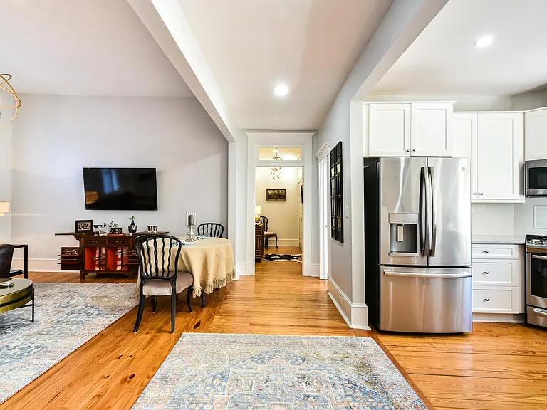 New Kitchen w Stainless Appliances