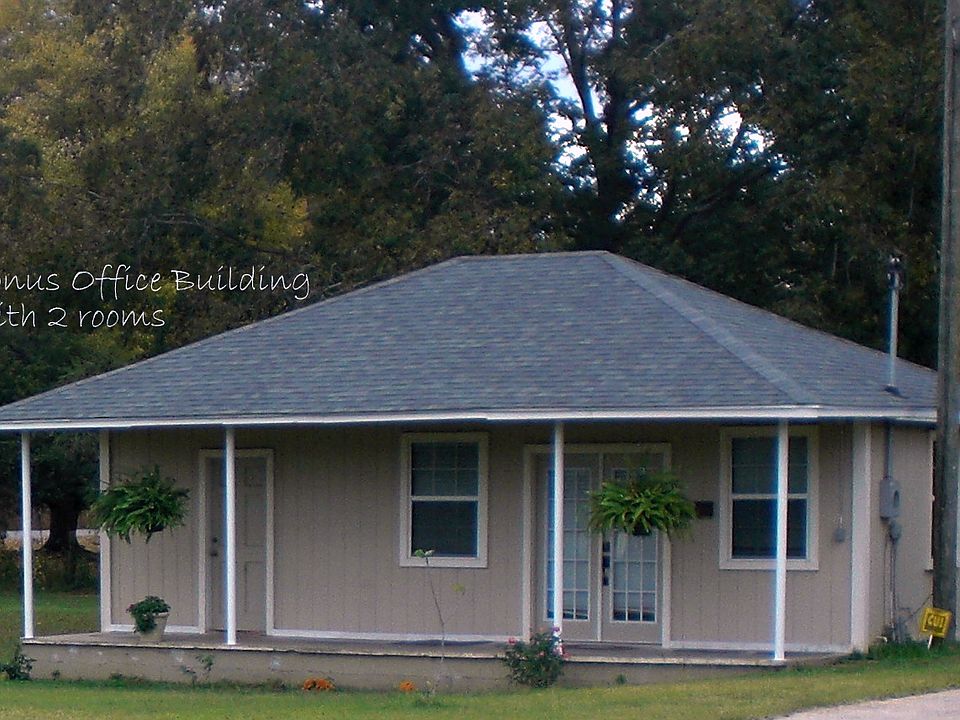 Bonus Building with 2 rooms