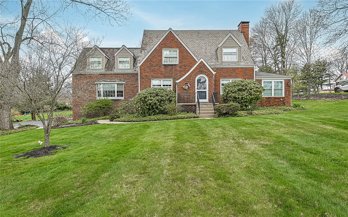 2305 Clearvue Rd photo 1