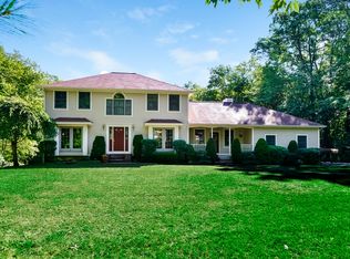 30 Suddard Ln, Scituate, RI 02857