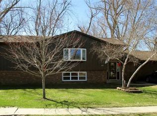 1402 Mulberry St, Dakota City, NE 68731