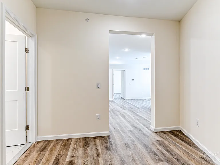 Matthew Manor — Photo 19