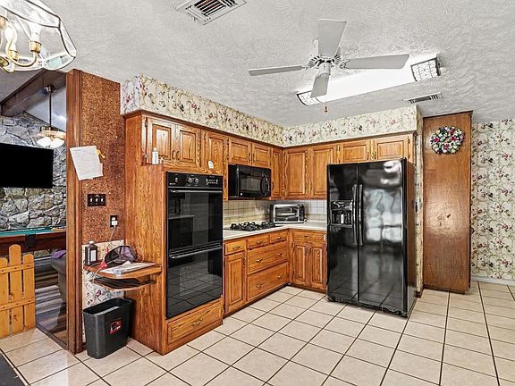 3rd image of 2149 Savannah Trl