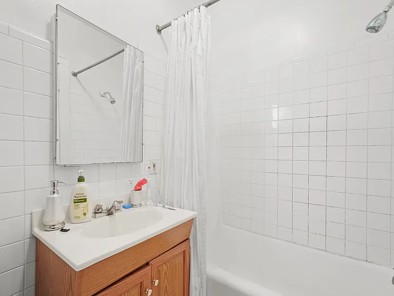 32 Lawton Rd #2 — Photo 14