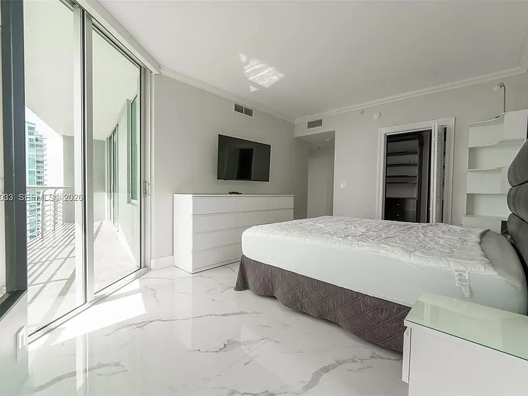 325 Biscayne Blvd #3326 — Photo 16