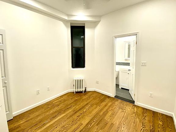 4th image of 247 E 39th St APT 1A