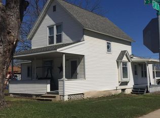 621 S Main St, Pine Island, MN 55963