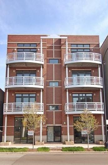 2250 Foster