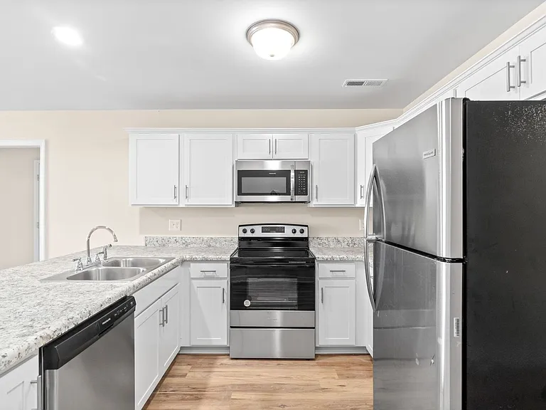 9530 Russellville Rd #D — Photo 6