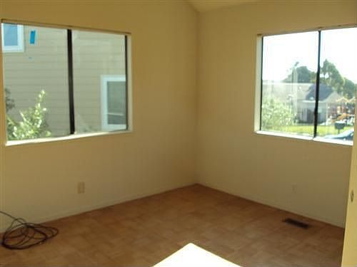 3rd image of 5 Jakey Ct