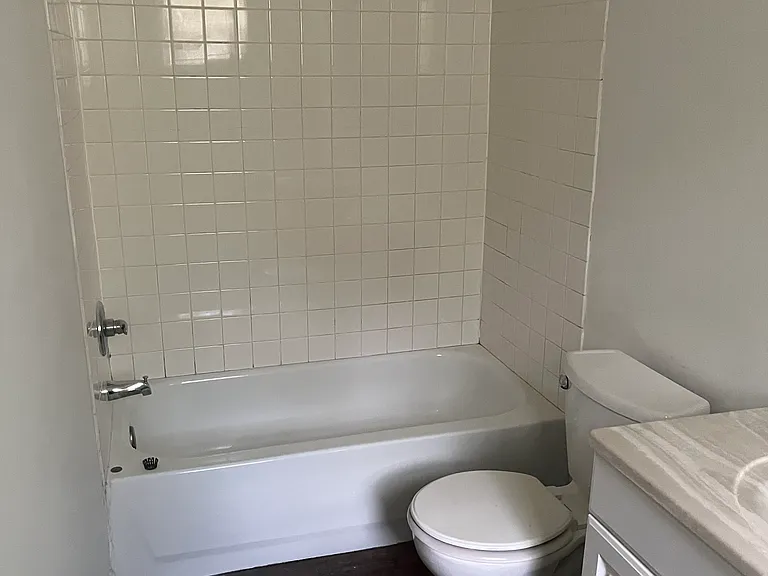 8108 Spring Valley Rd — Photo 10
