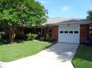 1425 Harbor View Dr, Galveston, TX 77550