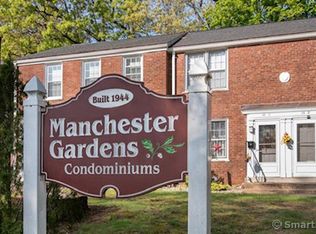 17 Garden Dr APT R, Manchester, CT 06040