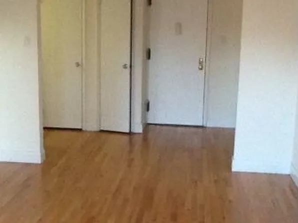 41-07 Bowne St #3G, Flushing, NY 11355