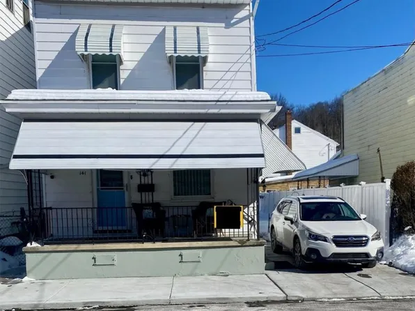 141 S Nicholas St, Saint Clair, PA 17970