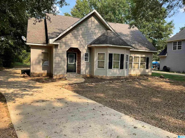 450 8th Ave SW, Childersburg, AL 35044