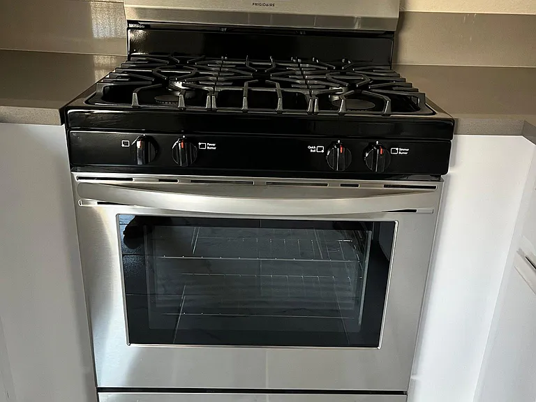 544 E Tujunga Ave #204 — Photo 8
