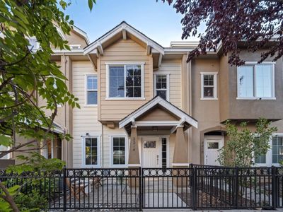 2214 Raspberry Ln, Mountain View, CA, 94043