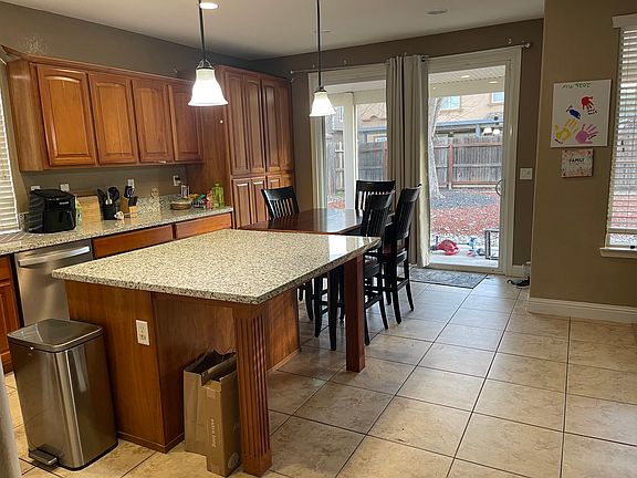 Granite Countertops of Kitchen