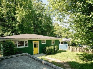220 Knolls St, Chapel Hill, NC 27516