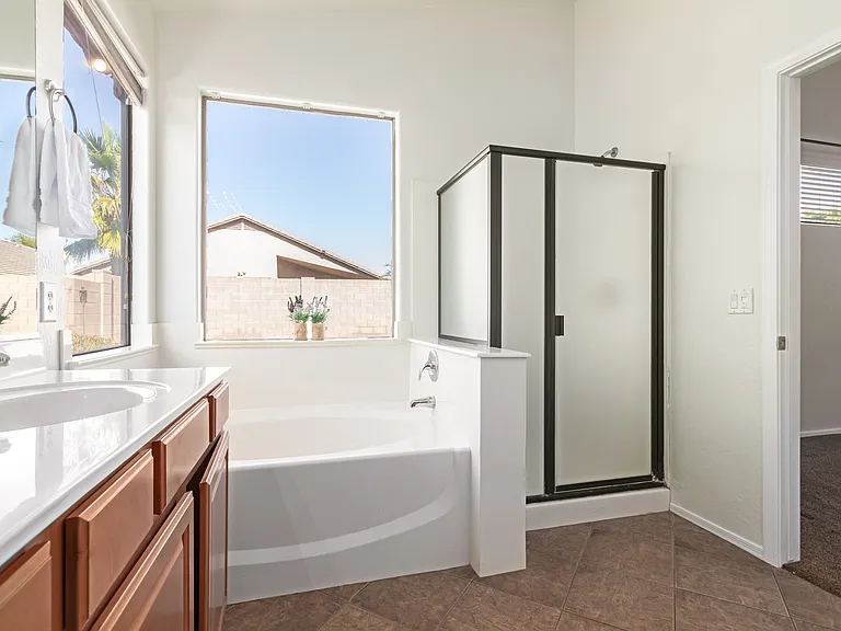 4384 E Cherry Hills Dr — Photo 18