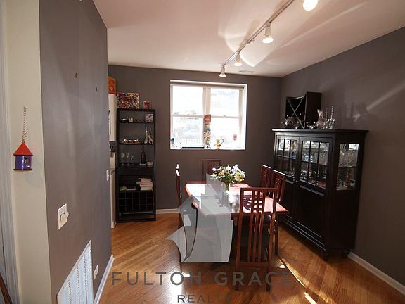 2nd image of 2847 N Southport Ave #3JF