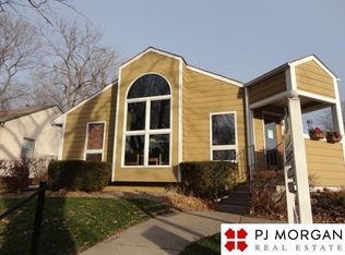 702 W Mission Ave APT 1, Bellevue, NE 68005