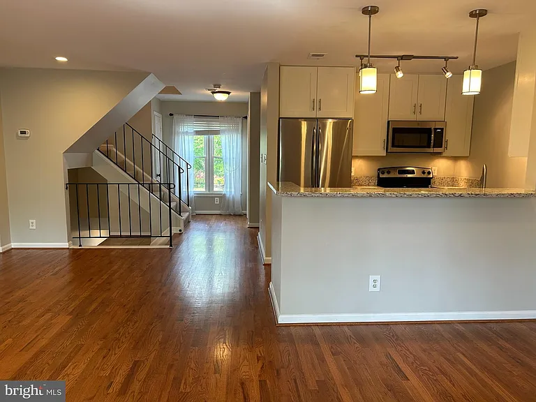 2107 N Rolfe St #D — Photo 10