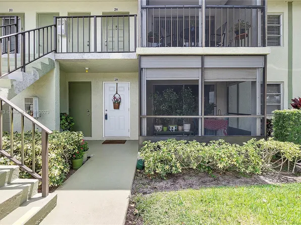 7527 S Oriole Blvd APT 104, Delray Beach, FL 33446