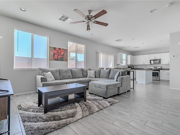 5th image of 3807 Enchanted Wells Ave