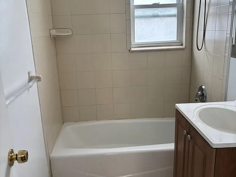 245 Grand Ave — Photo 6