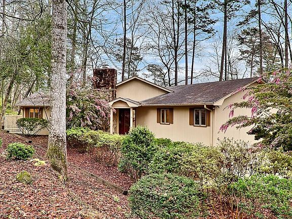 2nd image of 1 Windward Ct