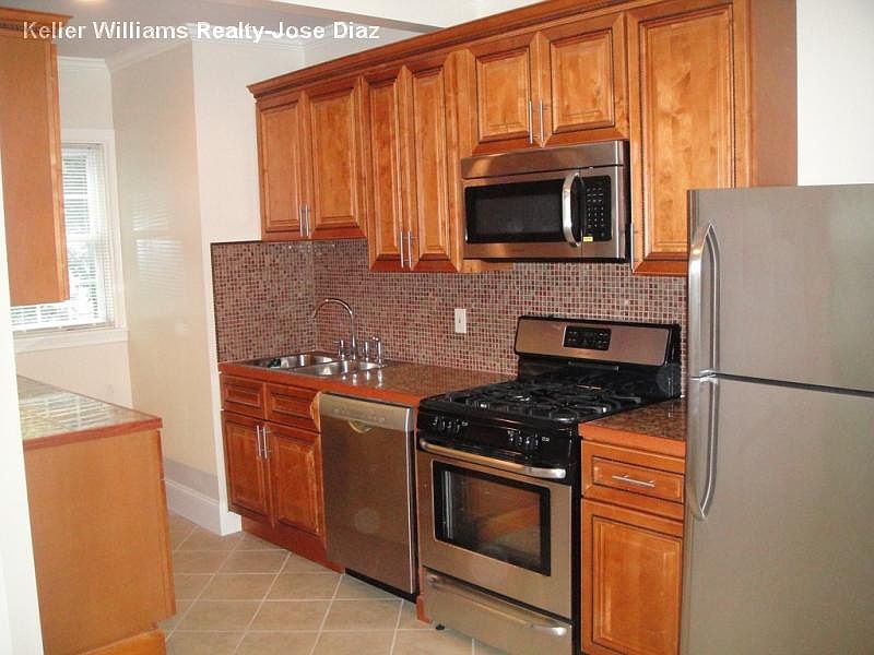1st image of 47 Pembroke Ave #2