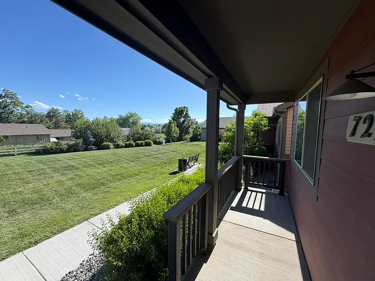 727 Widgeon Cir — Photo 5