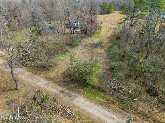 3rd image of Mimosa Rd