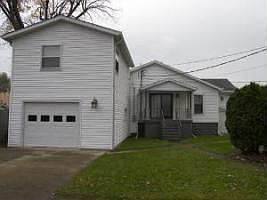 1st image of 912 W Marquette St