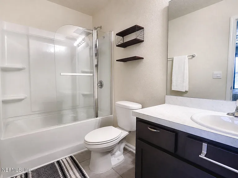 85 Temple Dr — Photo 13