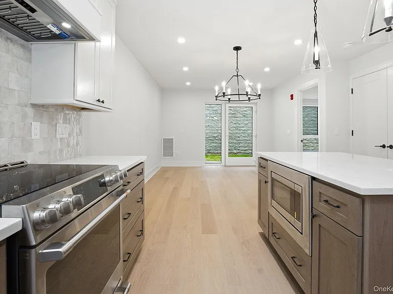 25 S Riverside Ave #107 — Photo 4