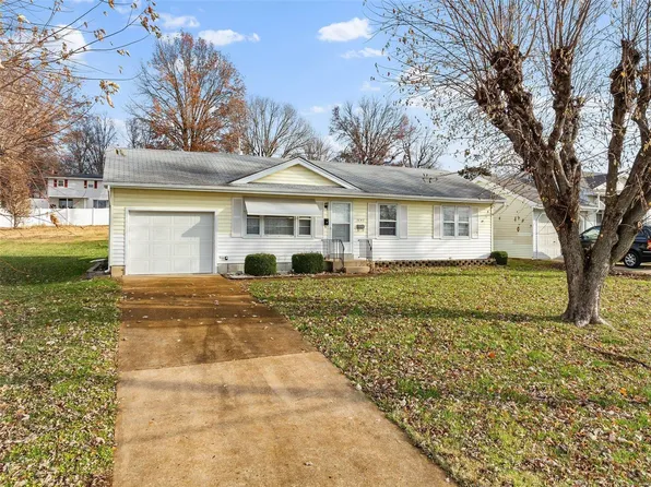 1607 E 5th St, Washington, MO 63090