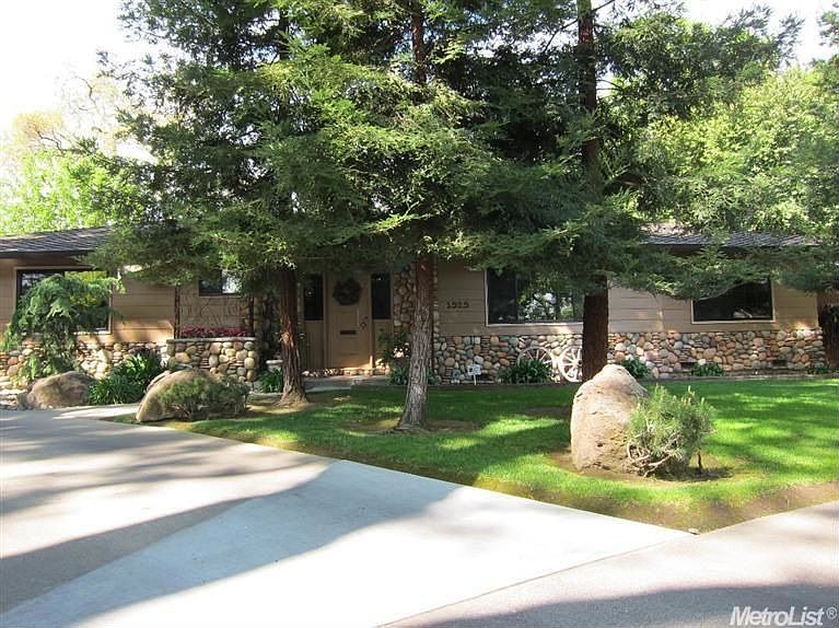 1st image of 1525 Acorn Ct