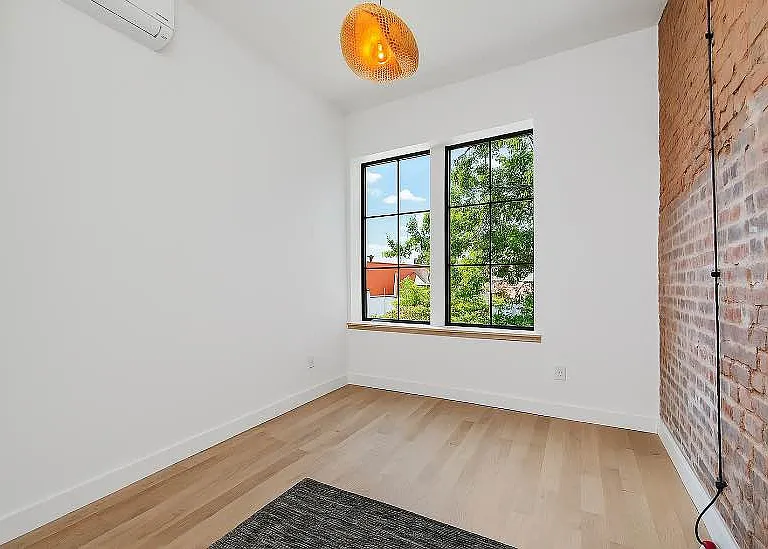 25-11 34th St #3B — Photo 7