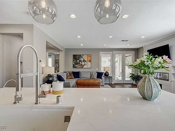 5th image of 10397 Walking View Ct