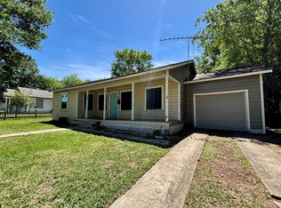 1017 W Austin St, Conroe, TX 77301