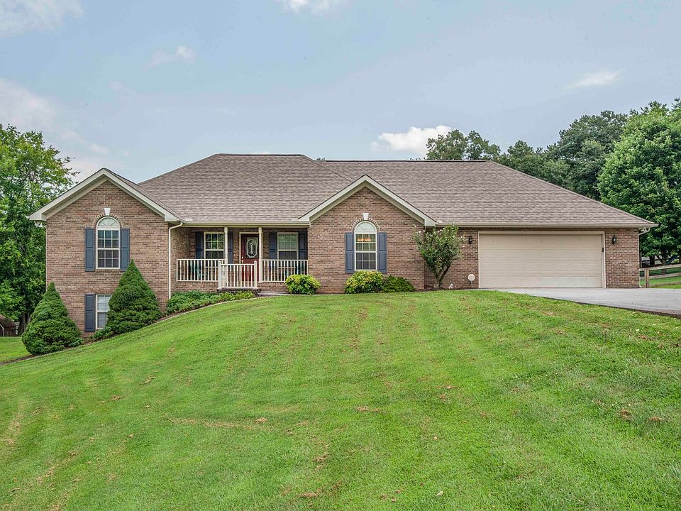 1st image of 504 Sweet Briar Dr