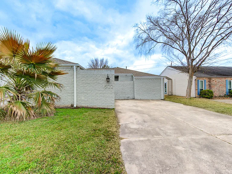 1522 S Kirkwood Rd — Photo 18