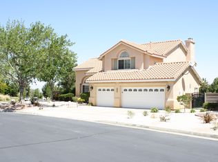 6010 Hyde Park Dr, Palmdale, CA 93551