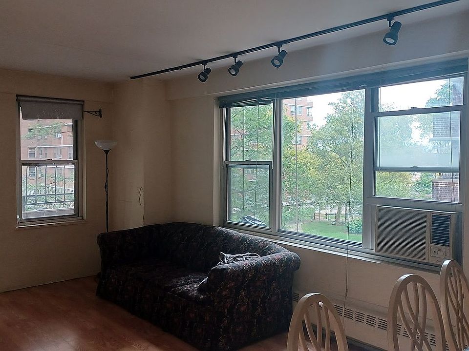 1st image of 575 Grand St APT E204