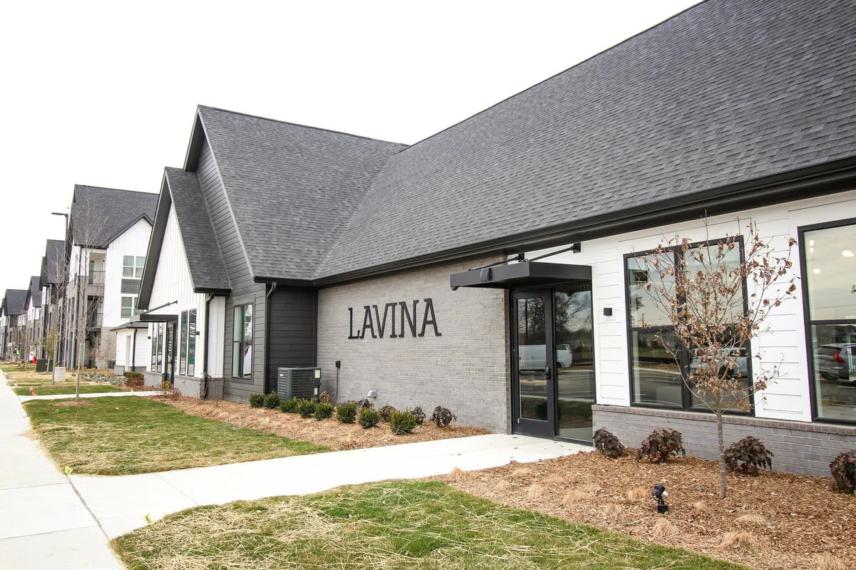 Welcome to Lavina - Lavina