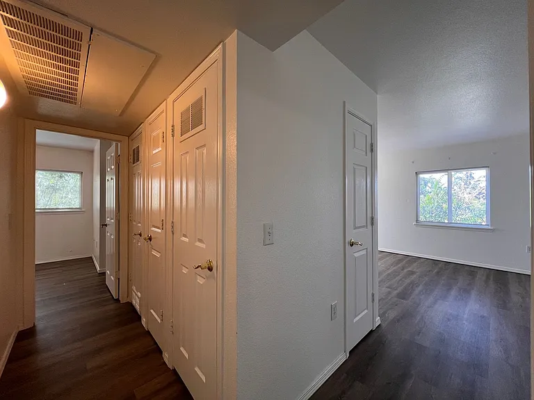 Bramwell - 430 Willow Way — Photo 12
